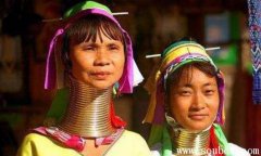 世界上脖子最長的人(最長30厘米）