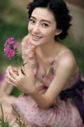王麗坤是哪一年出生的
