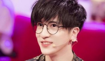 薛之謙的老板是許嵩嗎