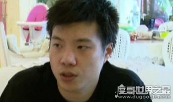 黃毅清的爸爸是誰，揭秘黃毅清媽媽李薇真實身份背景
