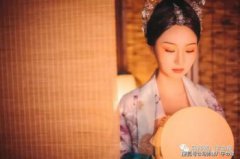 丈夫早亡的女人什么命，從命理學說上來看首先就是七殺再來正官的