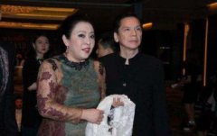 向華強身價多少億，經超過百億在港娛圈影響力極其強大