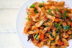 寵物蝦吃什么，水晶蝦偏愛素食
