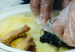 最正宗佛跳墻的做法，泡發遼參4個泡發鮑魚6個泡發魚翅35克