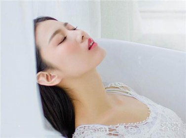 女助理辦公室被潛規則，女助理喜歡男領導