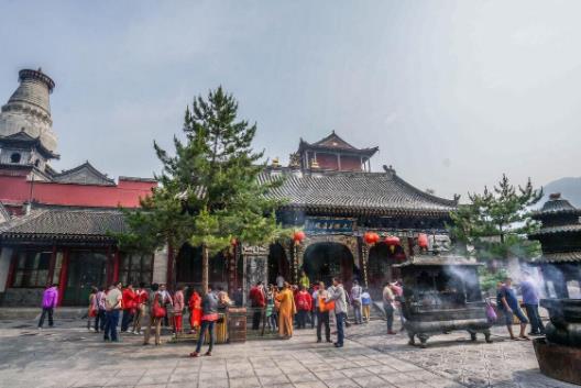 山西五臺山五爺廟求什么最靈驗 燒香的規矩 許愿說辭