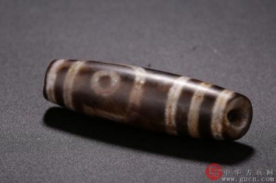 天珠是什么材質的才是真的天珠，瑪瑙玉髓石材質